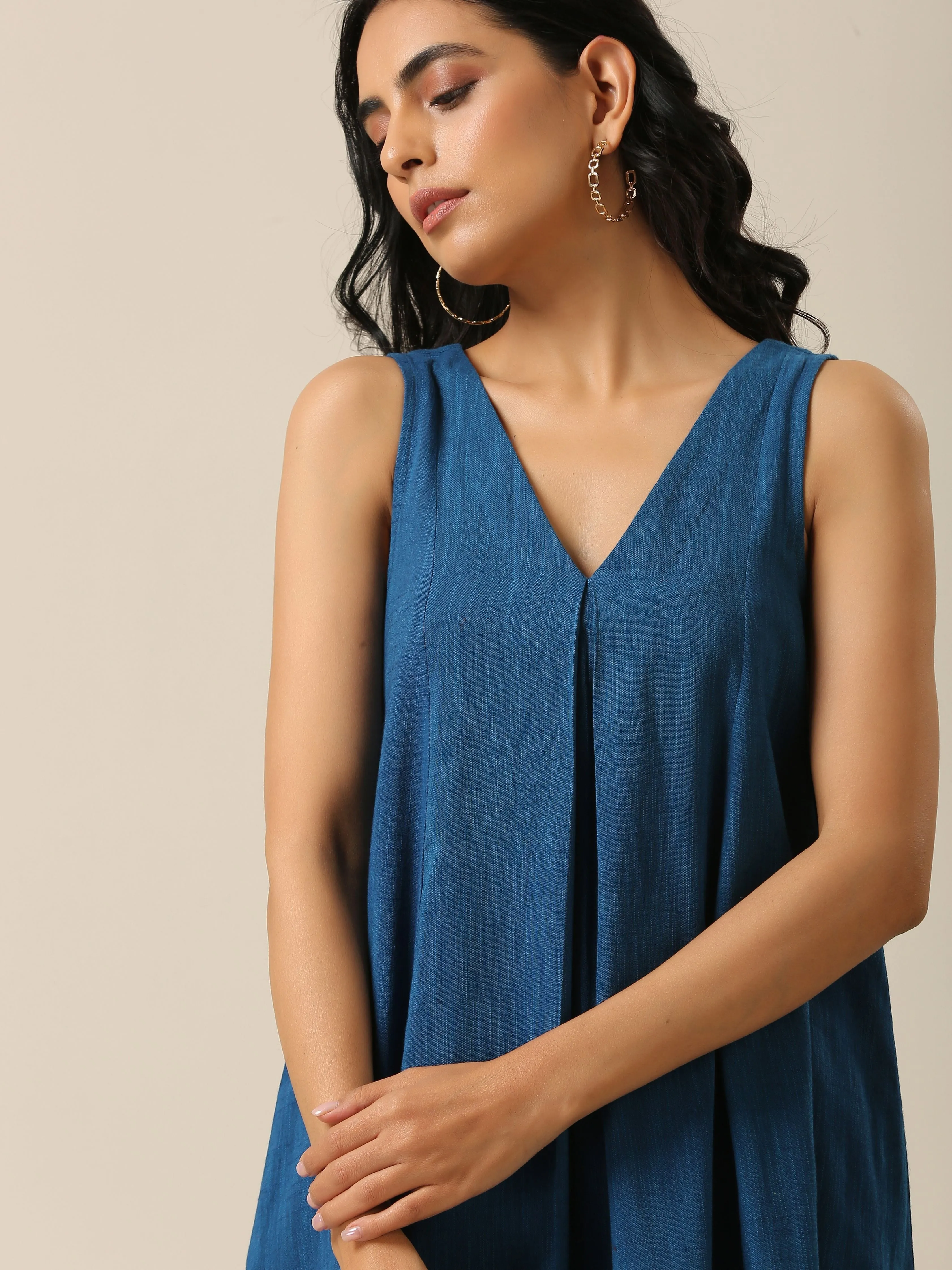 Classic Blue Slub Texture Sleeveless Flared Kurta Pant Set