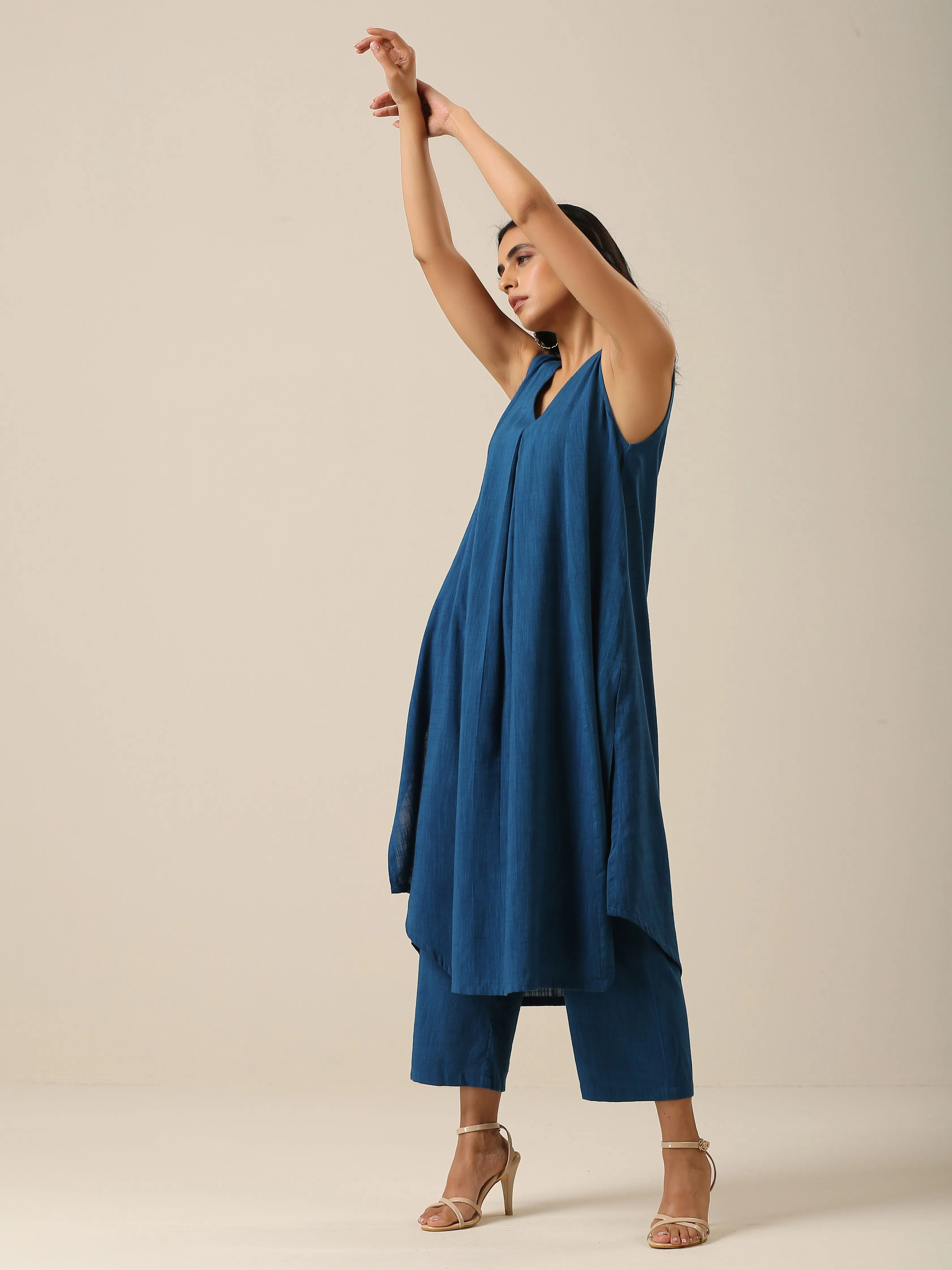 Classic Blue Slub Texture Sleeveless Flared Kurta Pant Set