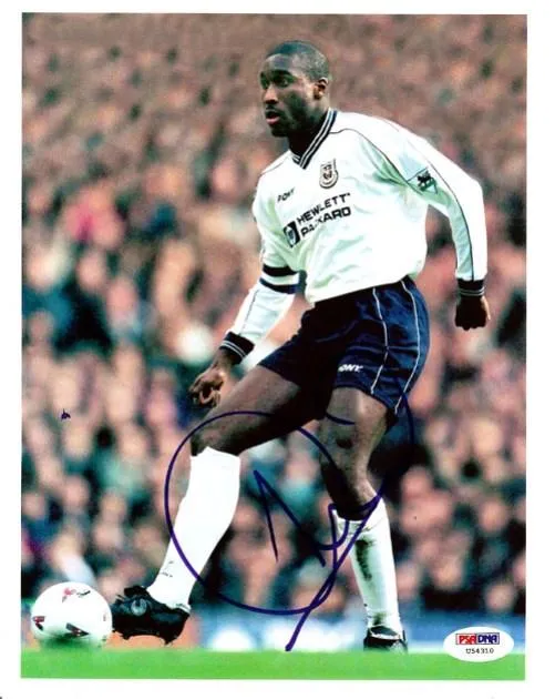 Sol Campbell Autographed 8x10 Photo England PSA/DNA #U54310