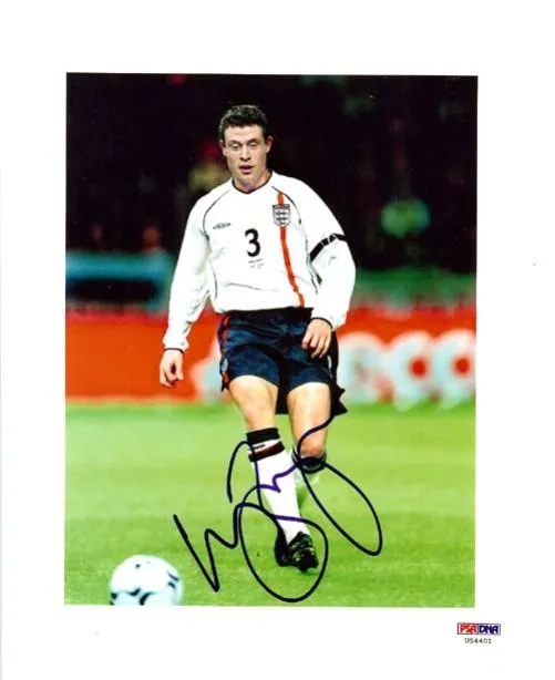 Wayne Bridge Autographed 8x10 Photo Chelsea PSA/DNA #U54401