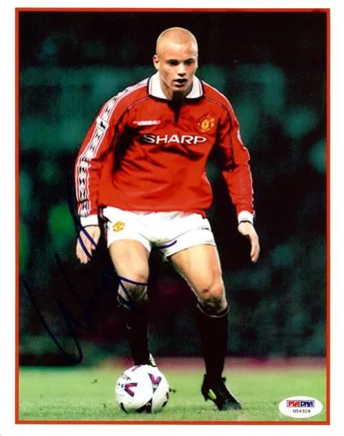 Wes Brown Autographed 8x10 Photo Manchester United PSA/DNA #U54329